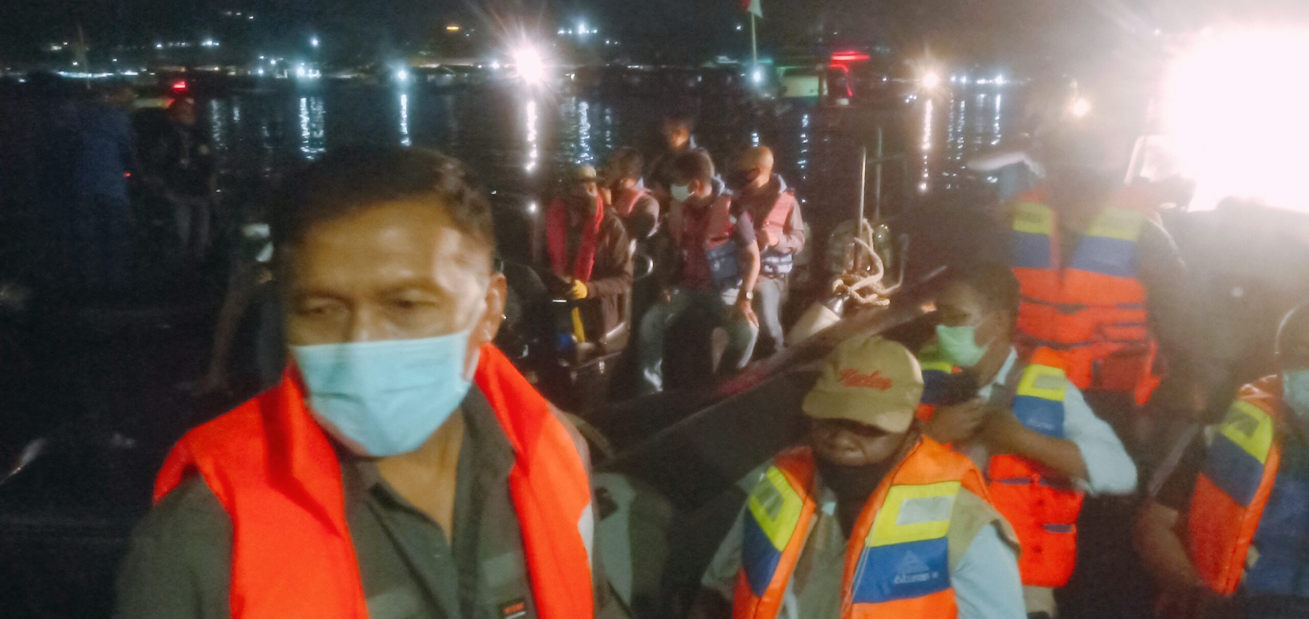 Patroli malam di Laut Sorong