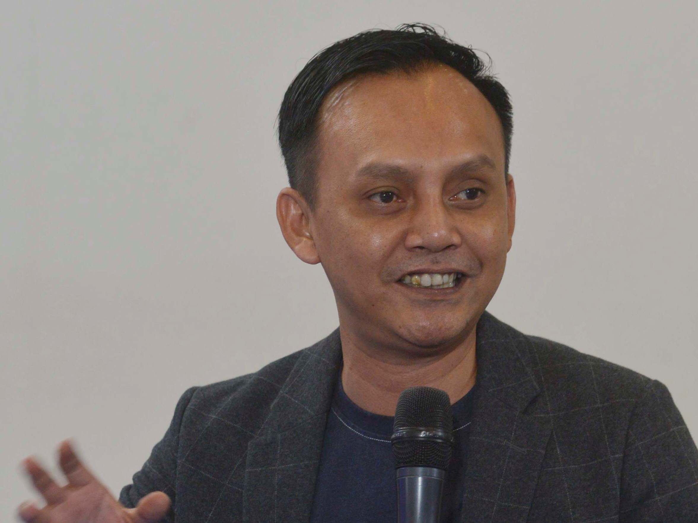 Atang Irawan, Pengamat Hukum Tata Negara