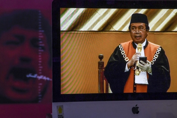 Ketua Mahkamah Agung Syarifuddin