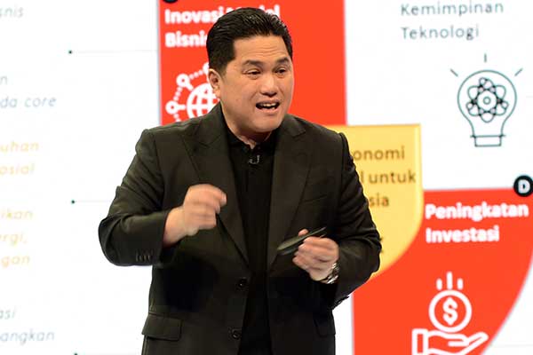 Erick Thohir, Menteri BUMN.