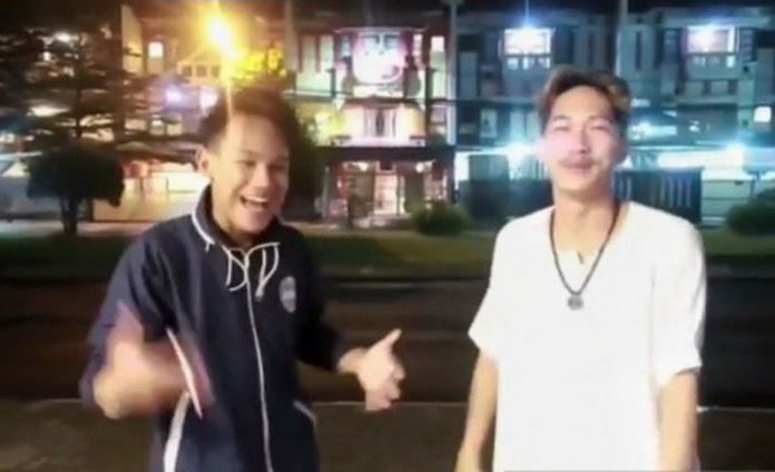 Ferdian Paleka (kanan)