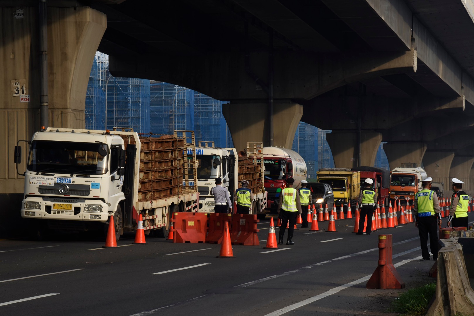 Dalam 3 Jam, Polisi Tangkap 15 Travel Gelap Bawa 113 Pemudik