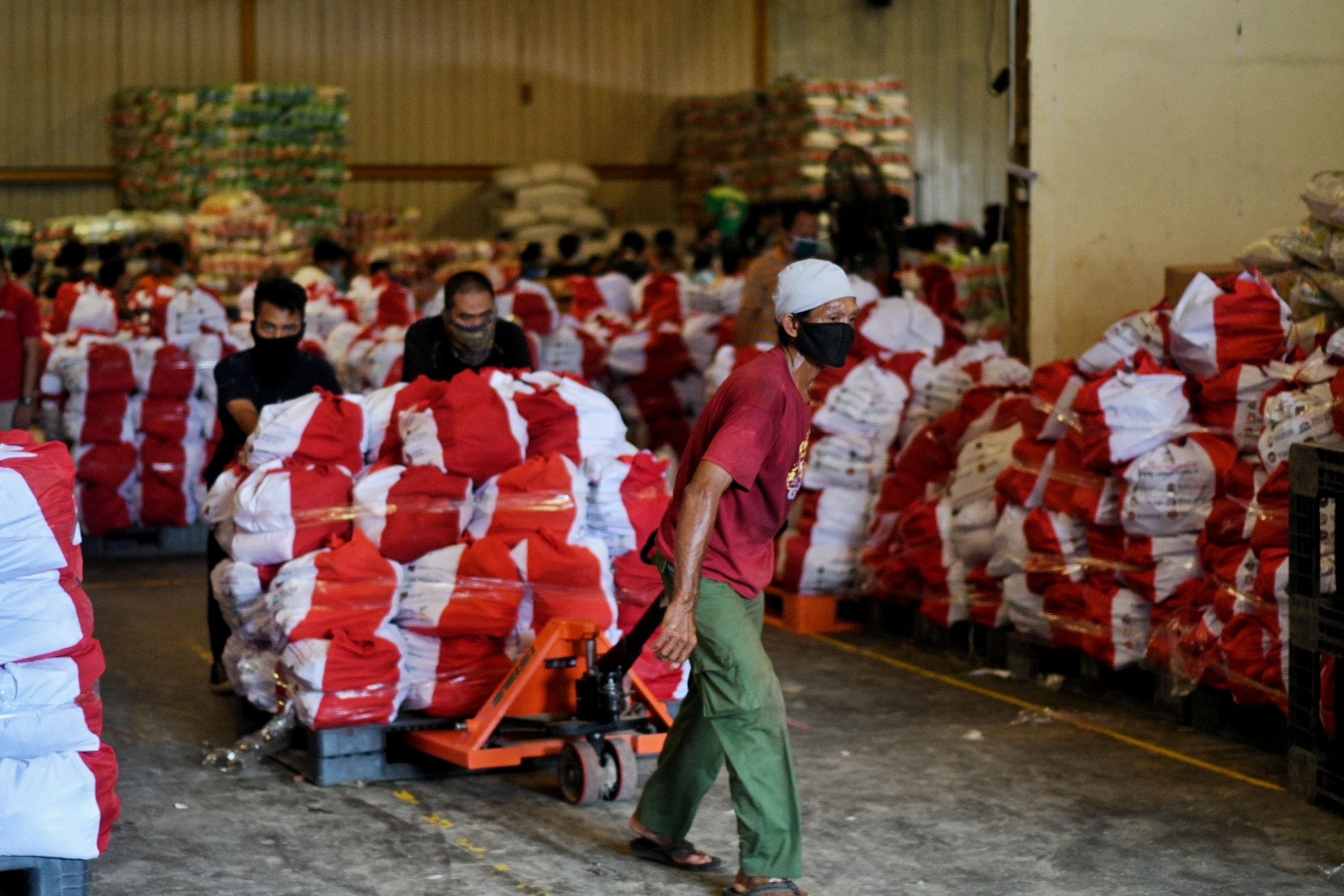 Bantuan sembako dari Presiden