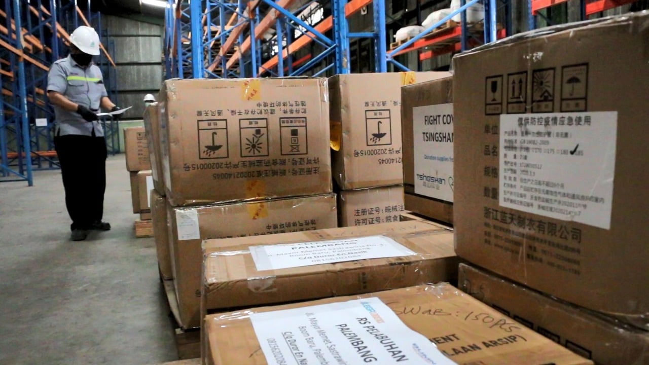 Alkes dari BUMN yang disimpan di gudang BGR Logistics sebelum disalurkan ke RS BUMN