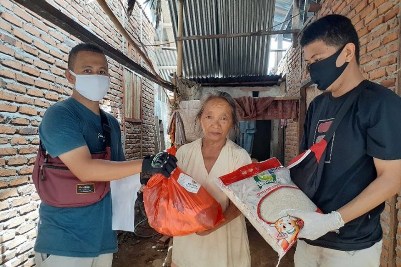 BAZNAS Salurkan Bantuan bagi yang Terdampak Pandemi