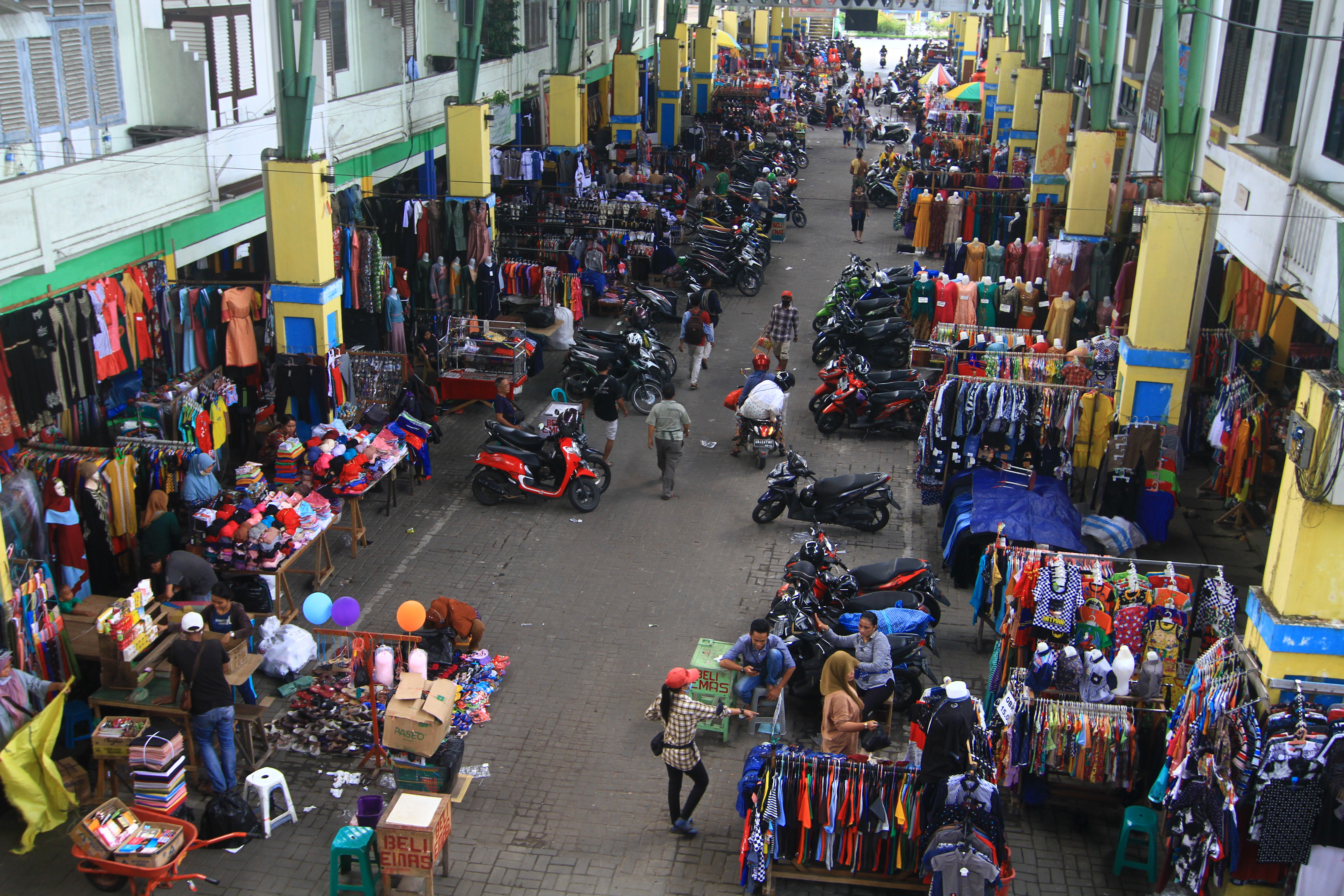 Pasar Rakyat Tengah di Kota Pontianak, Kalimantan Barat.
