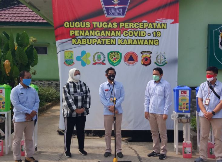 Penyerang bantuan dari Daihatsu untuk warga Karawang.