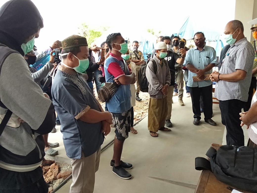 Pelepasan para PPDP di rumah Karantina Desa Pada maupun RSUD Lewoleba, Sabtu (23/5/2020)