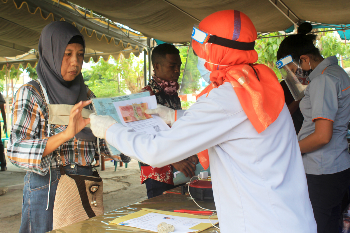 Ilustrasi pencairan bantuan sosial tunai dampak covid-19