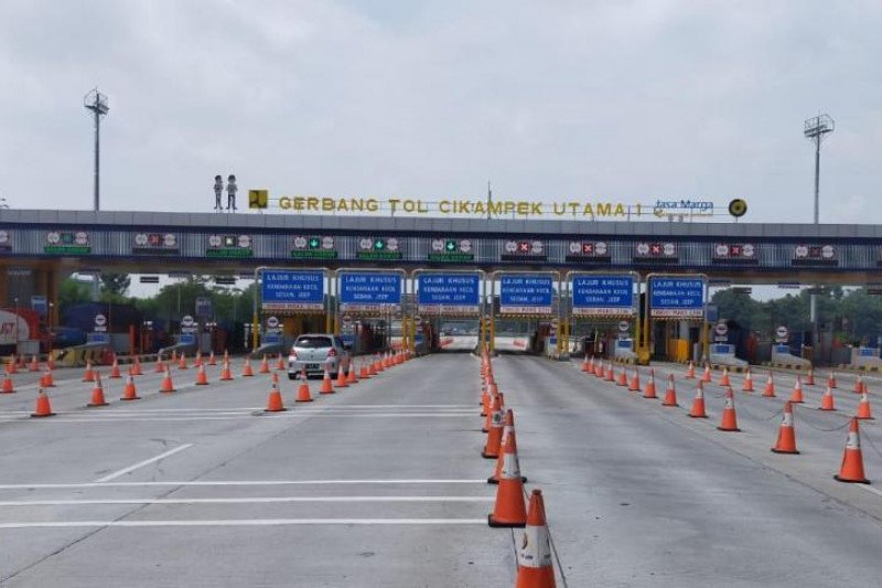 Gerbang Tol Cikampek Utama 1