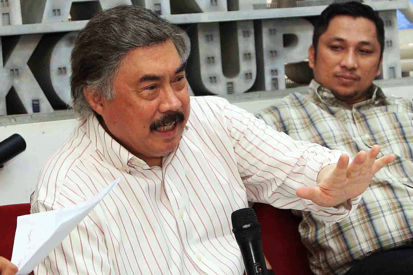 Ketua Iluni S3 FHUI Iluni S3 FHUI Gayus Lumbuun