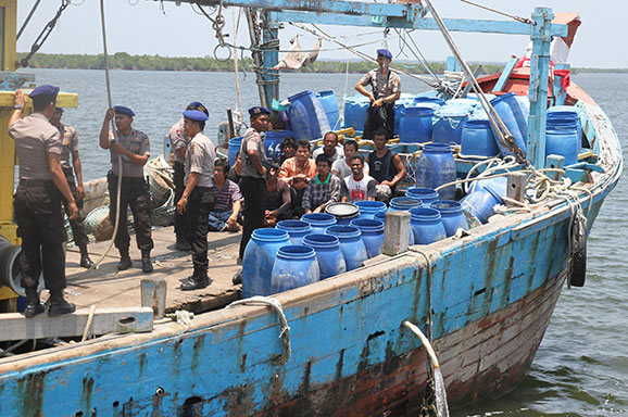 Ilustrasi - Illegal Fishing