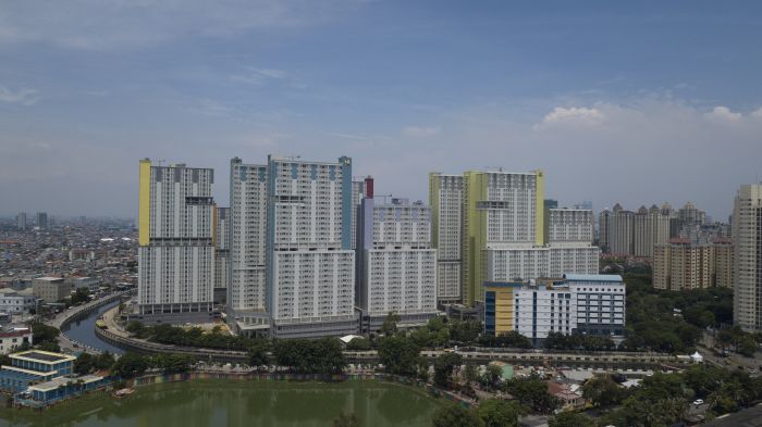 Foto udara Wisma Atlet Kemayoran yang difungsikan sebagai rumah sakit darurat covid-19.