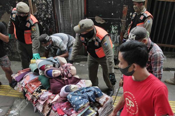 Besok Pemprov DKI Bubarkan Pedagang di Tanah Abang