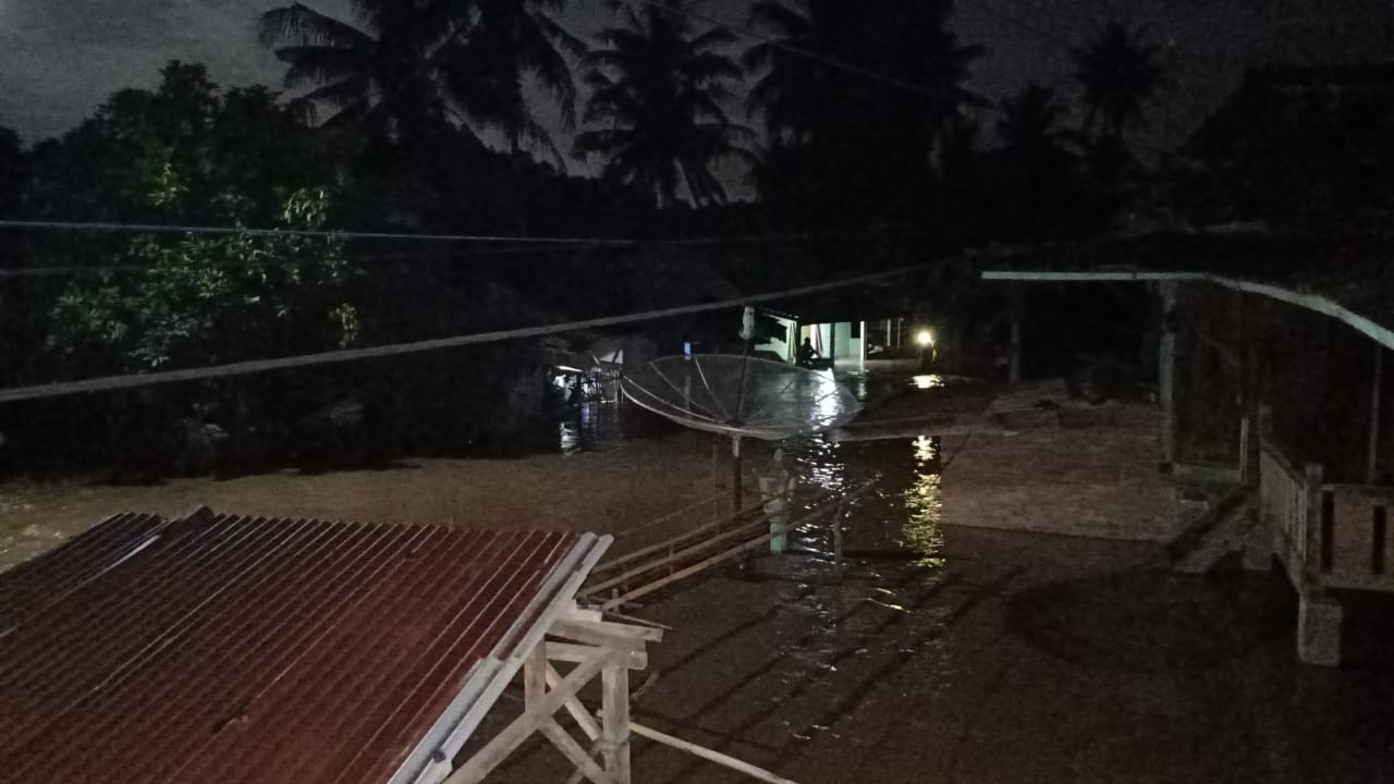 Kondisi banjir di empat kecamatan di OKU Selatan, Jumat (8/5) akibat curah hujan yang tinggi.