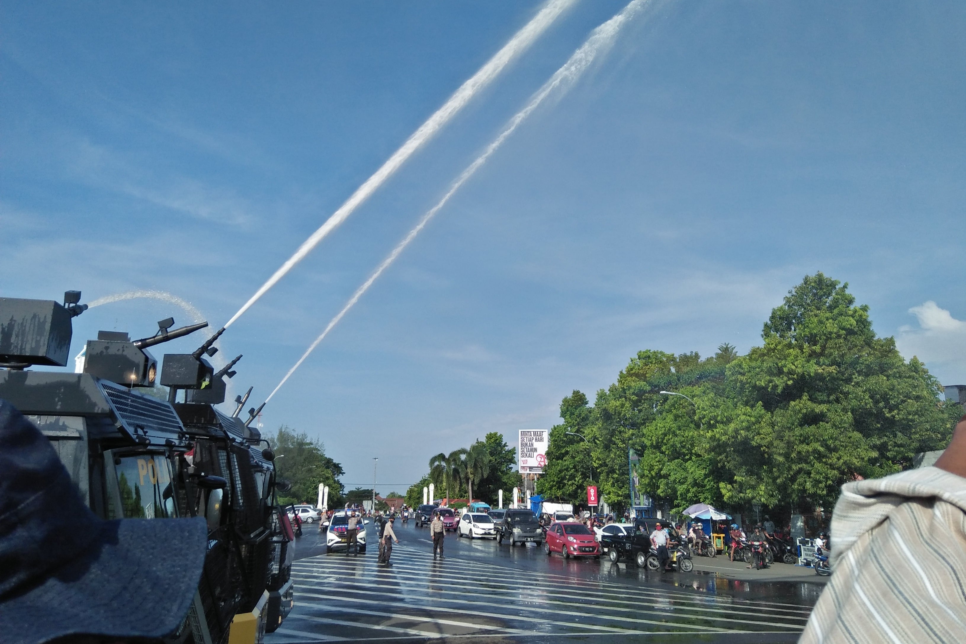 Penyemprotan disinfektan di Tegal, Jawa Tengah