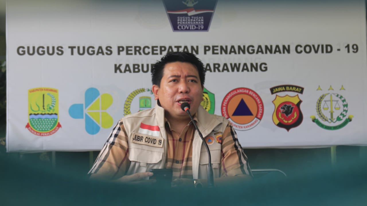 Juru Bicara Gugus Tugas Percepatan Penanganan Covid-19, Kabupaten Karawang Fitra Hergyana.