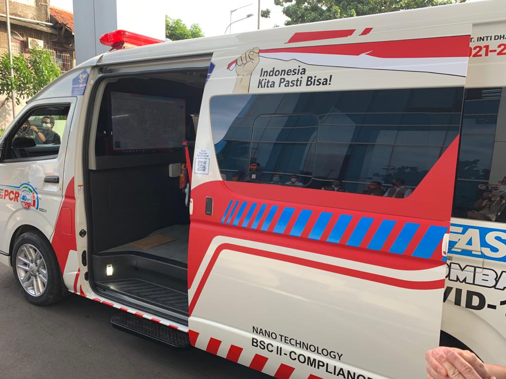 Mobil Lab drive thru yang akan dikirim ke Surabaya