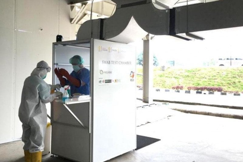 `Bilik swab test hasil inovasi peneliti lintas disiplin ilmu UI