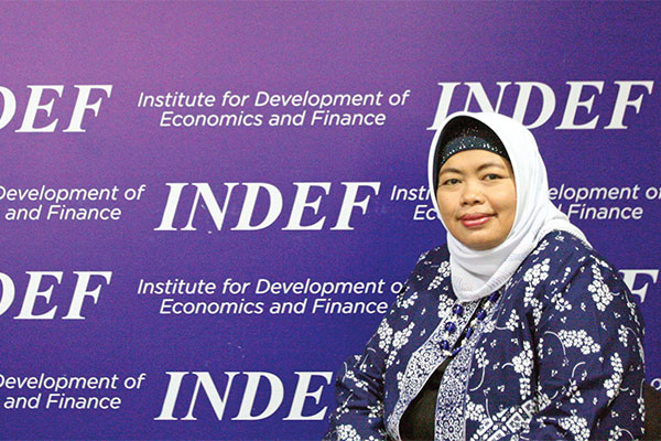 Pengamat ekonomi Institute for Development of Economic and Finance (INDEF) Enny Sri Hartati