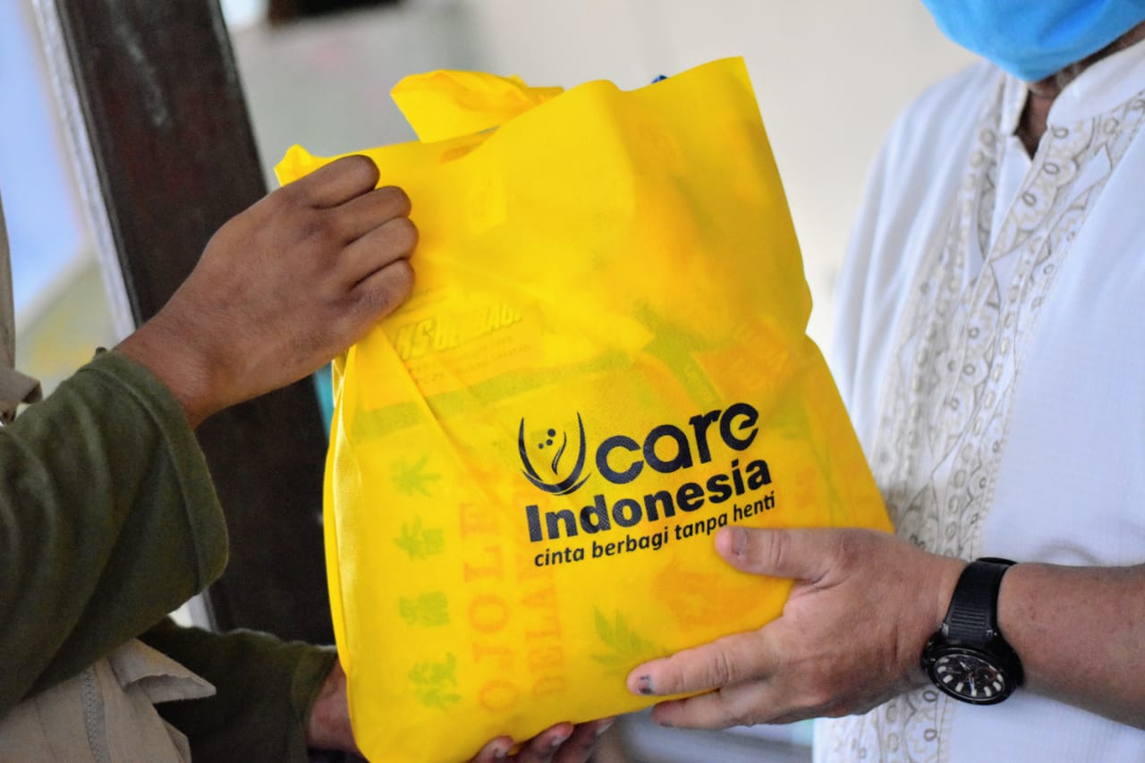 bansos Ucare untuk warga terdampak covid-19 di bekasi