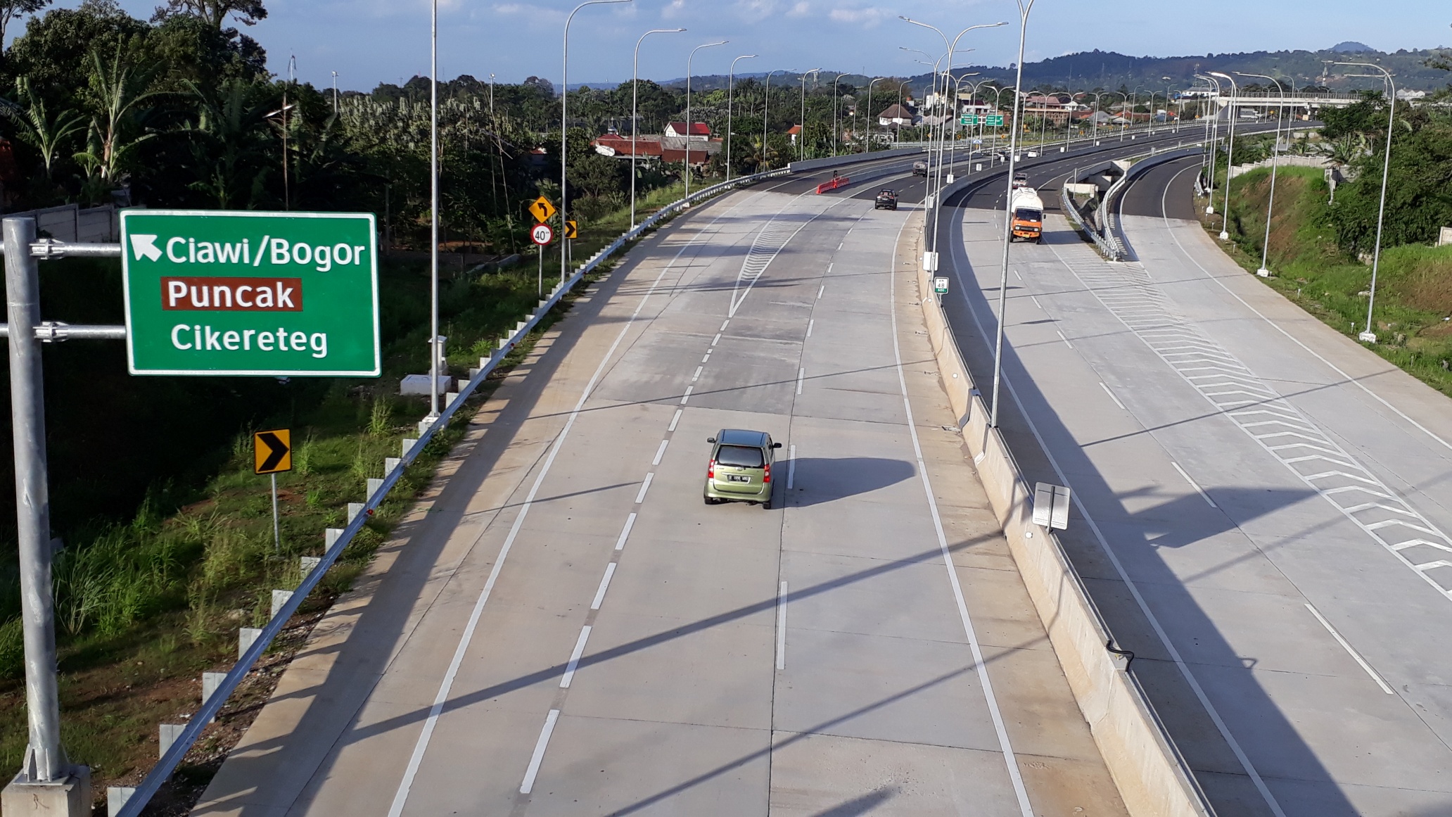 Volume kendaraan di Tol Bocimi turun 45% saat pemberlakukan PSBB.