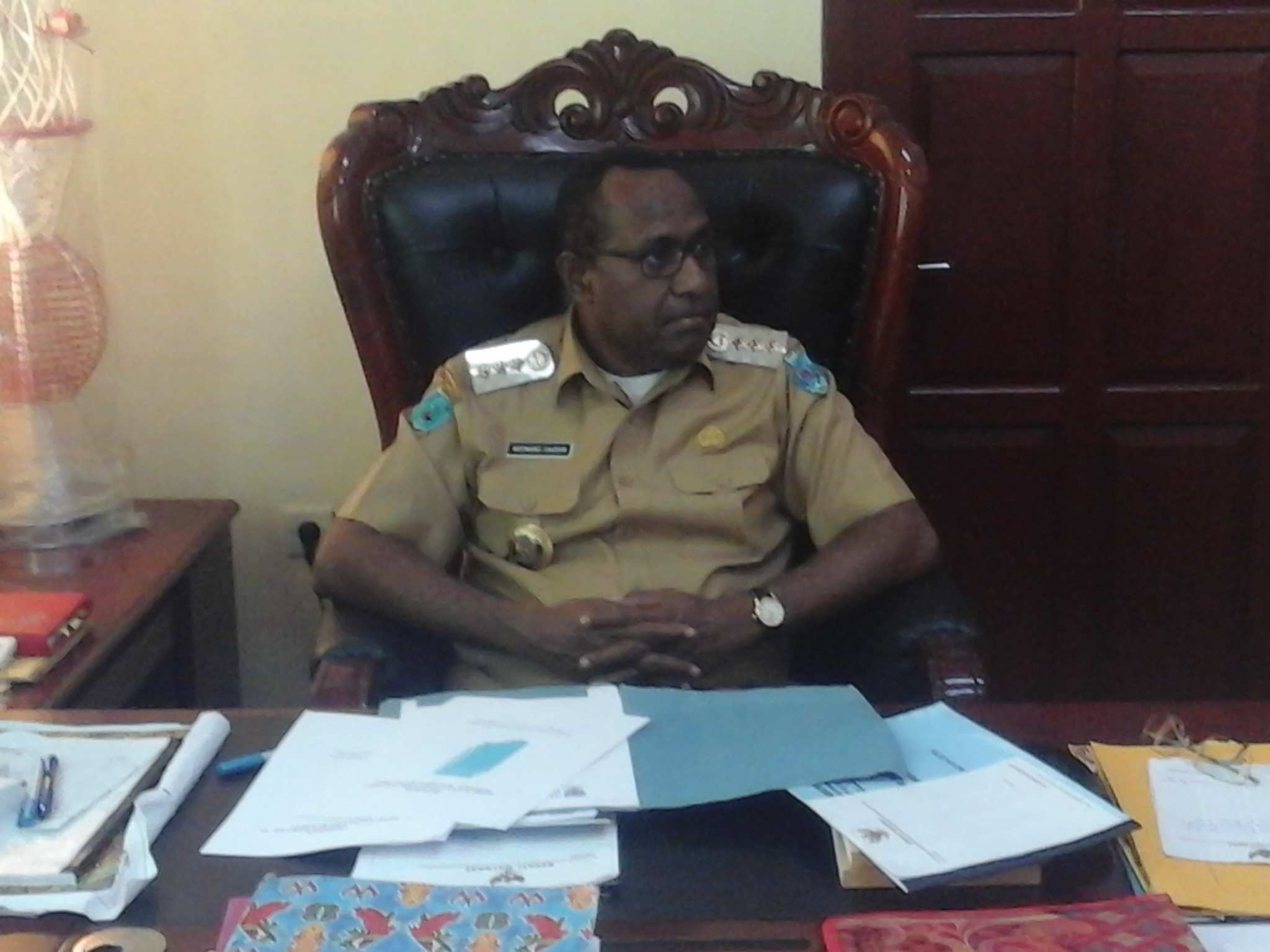 Bupati Maybrat Bernard Sagrim 