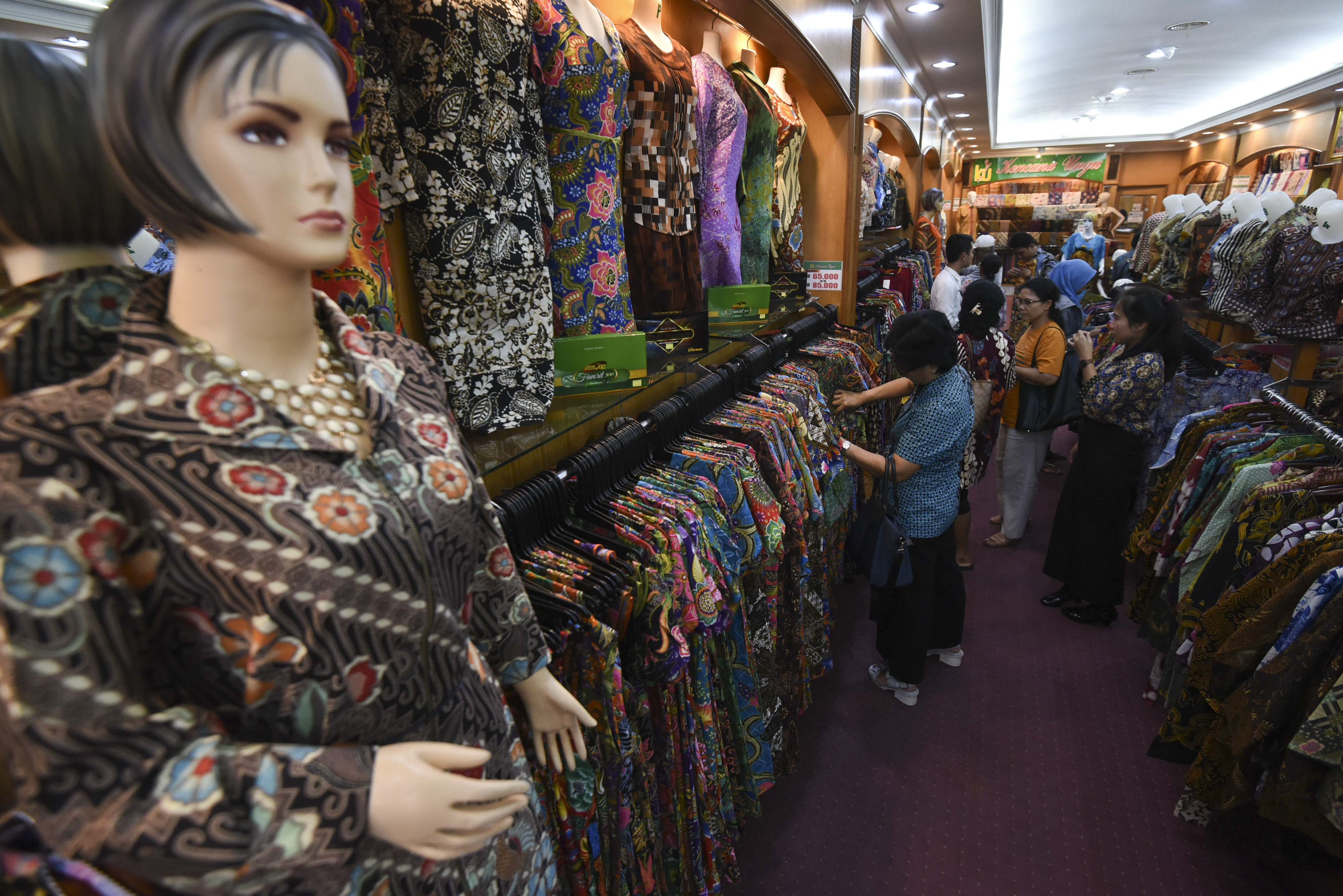 Toko di Pasar Baru, Jakarta