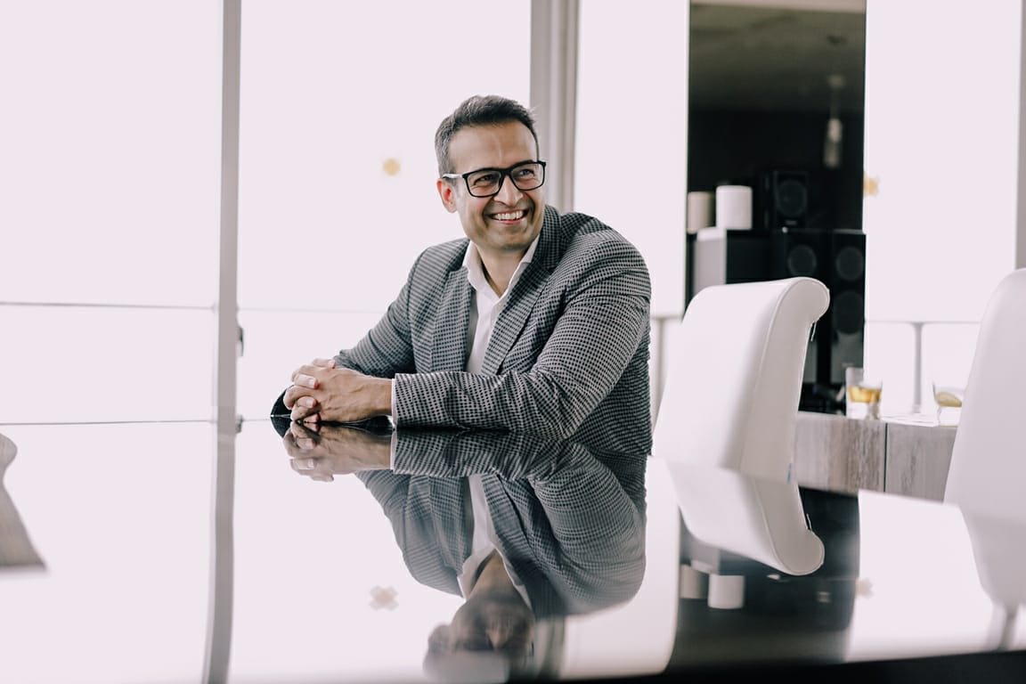 Direktur Utama Amar Bank, Vishal Tulsian memberikan saran soal mengatur keuangan.