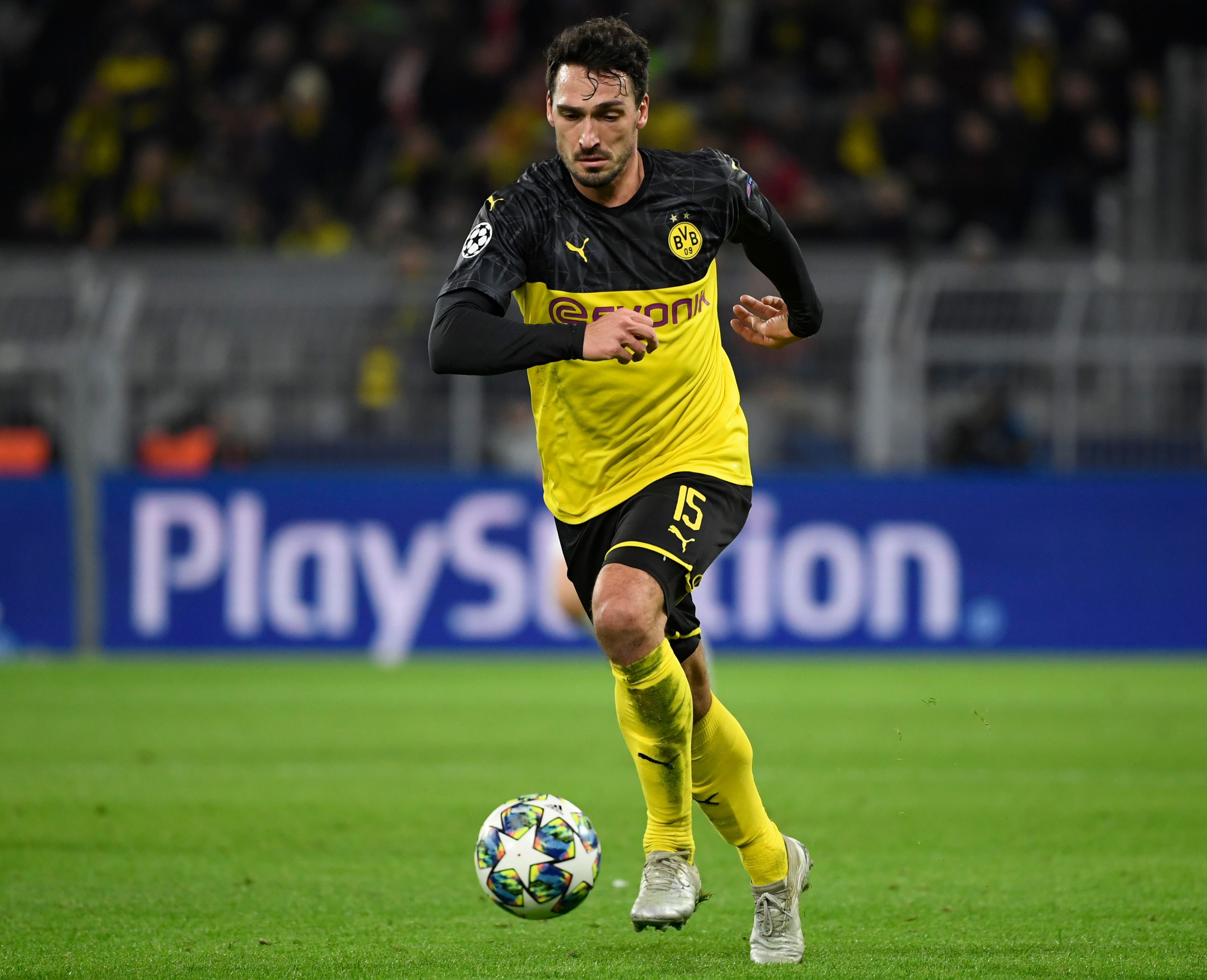 Kapten Borussia Dortmund Matt Hummels  