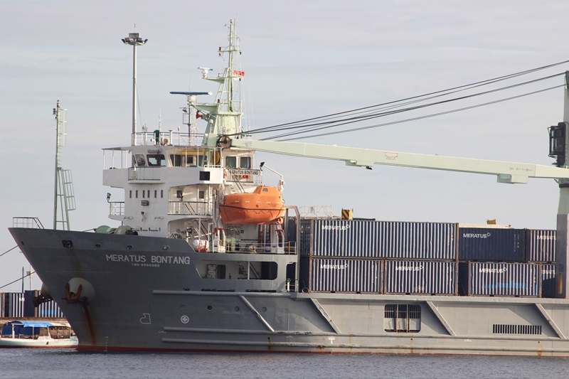 Kapal Meratus Bontang dari Surabaya tiba di  Pelabuhan Lorens Say Maumere, Kabupaten Sikka, NTT, Rabu (20/5/2020)