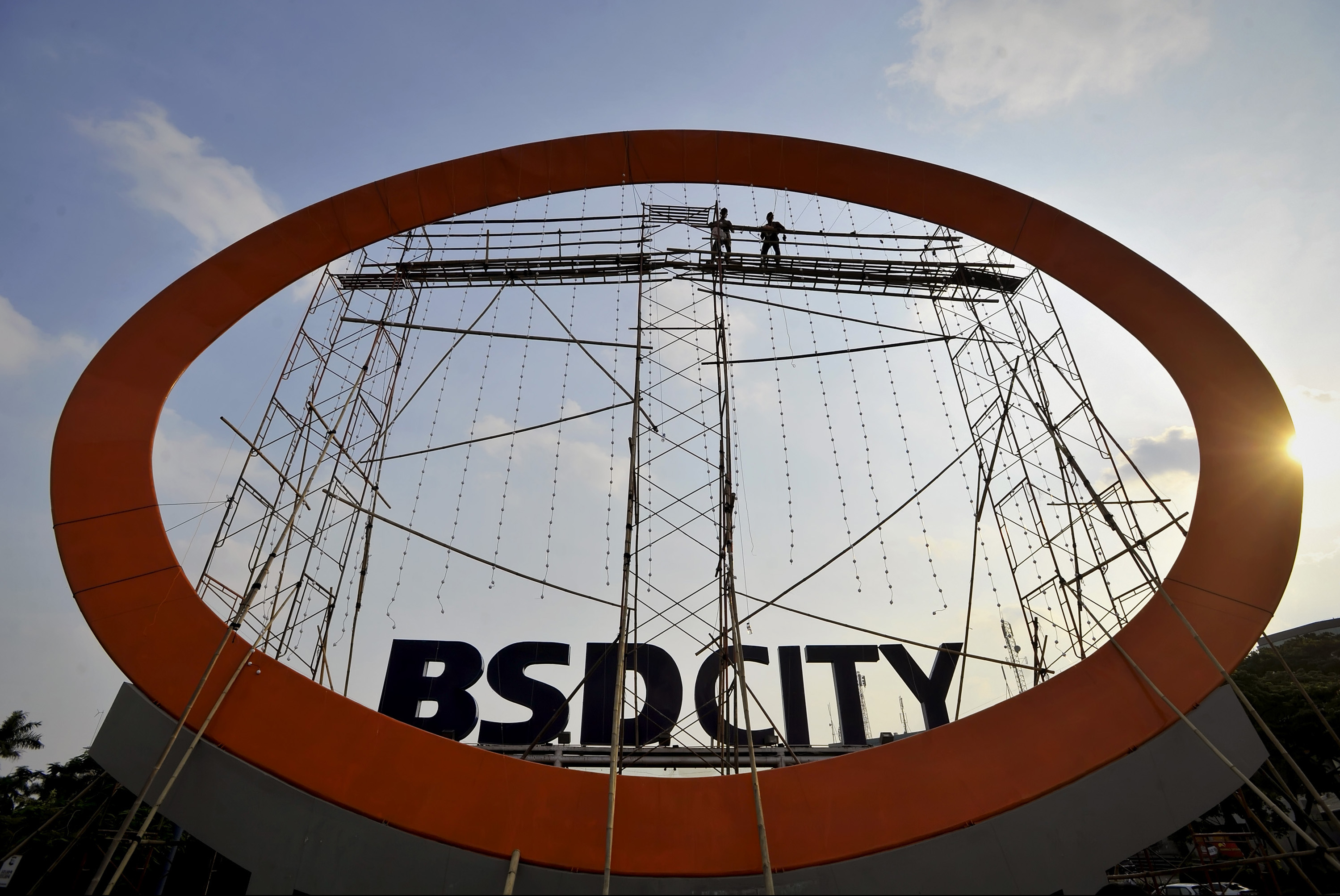  Kawasan kota terpadu Bumi Serpong Damai.