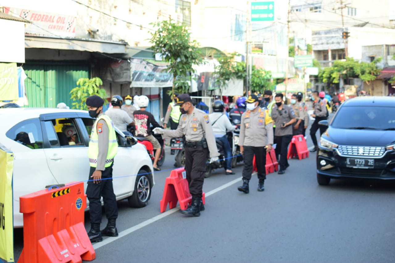 Penerapan pembatasan sosial berskala besar (PSBB) di Kabupaten Sidoarjo.