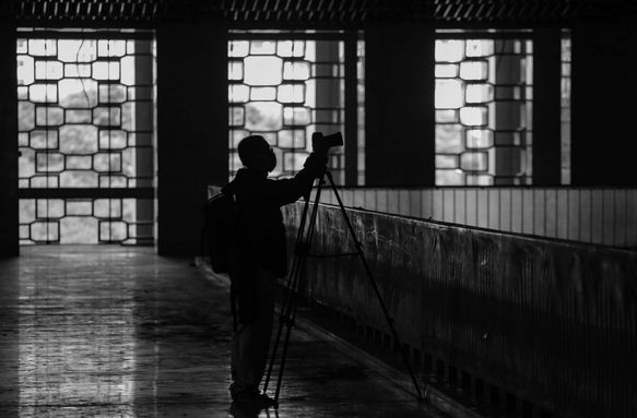 Ilustrasi suasana di dalam masjid.