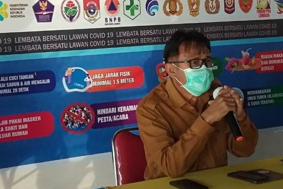 Bupati Lembata Eliazer Yentji Sunur