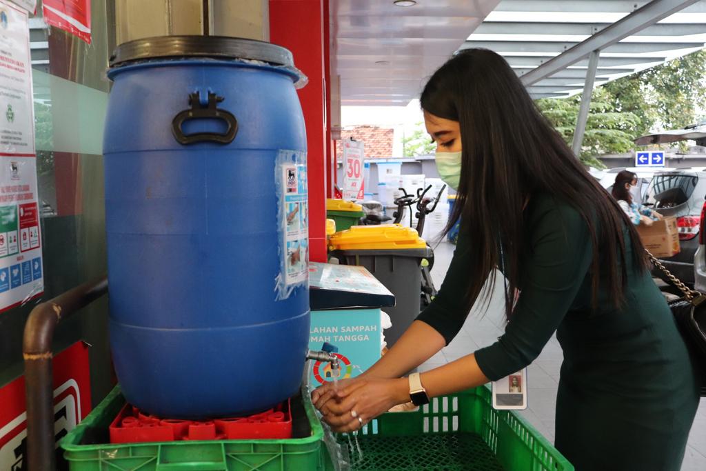 Tetap Berusaha Melayani Pelanggan di Saat Pendemi Covid-19