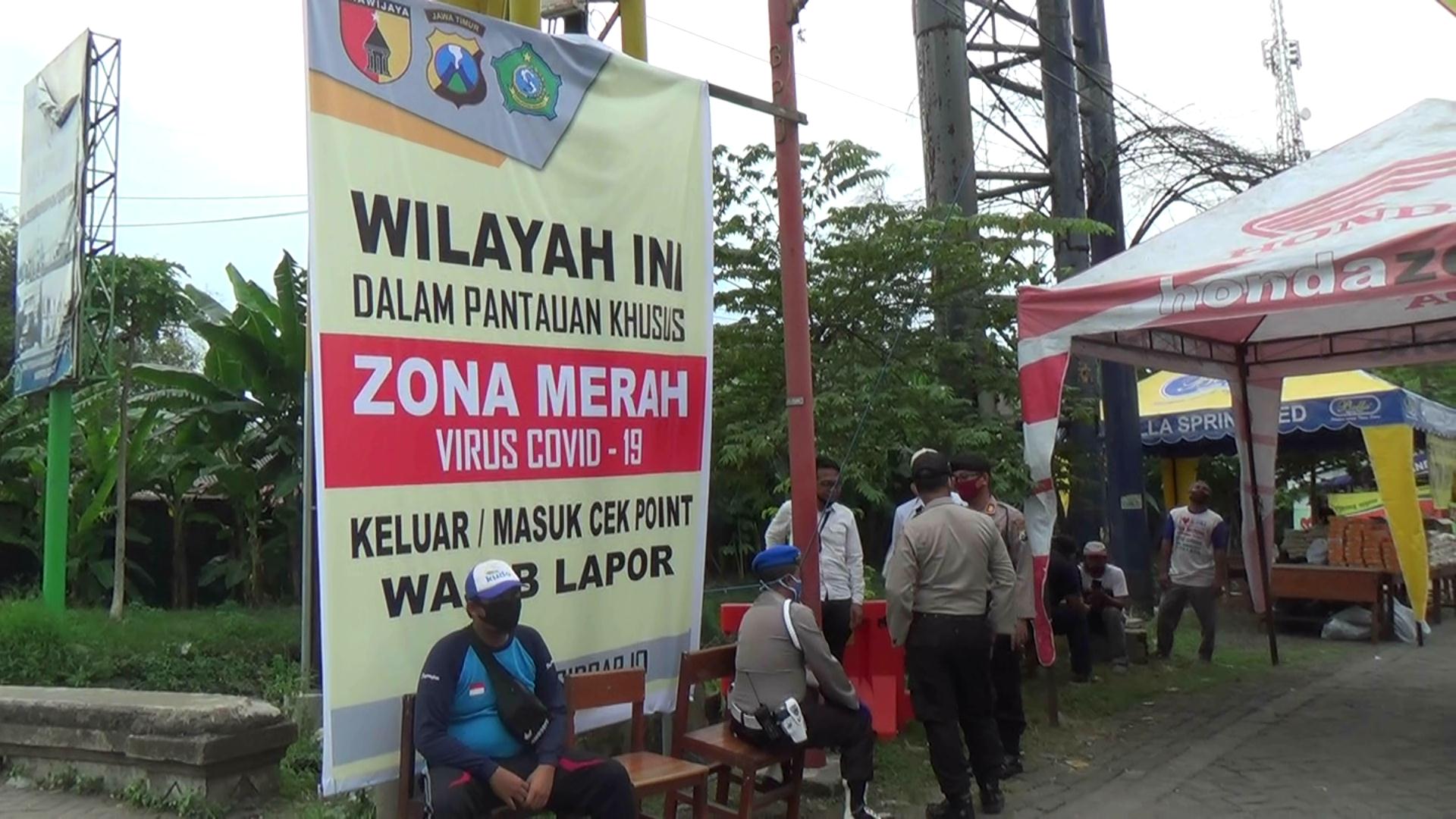  Wilayah RW 12 Desa Waru Sidoarjo yang di-lockdown