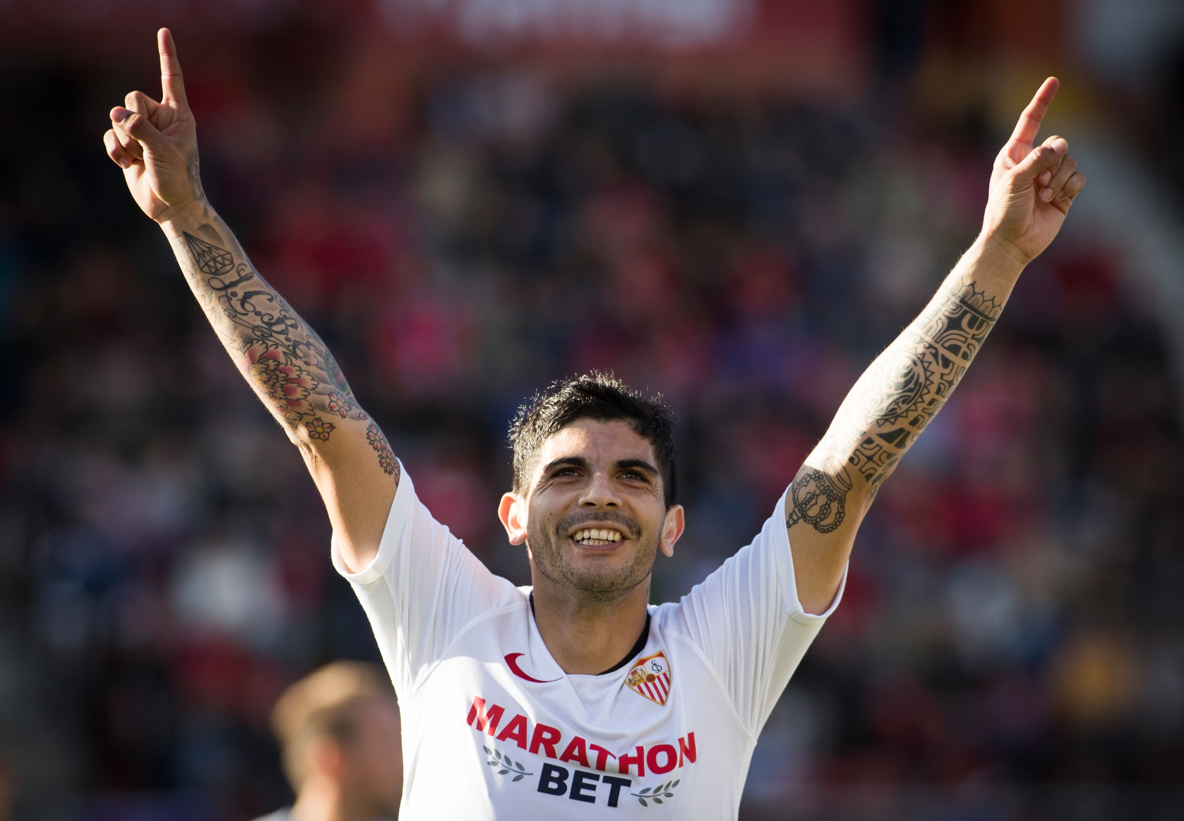 Ever Banega, salah satu pemain Sevilla yang melanggar aturan larangan pertemuan sosial.