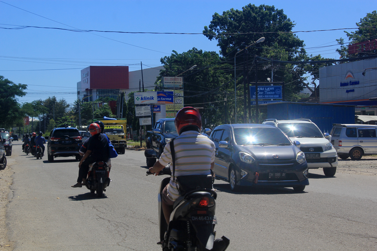 Kota Kupang kembali ramai seolah wabah korona sudah sirna di sana.