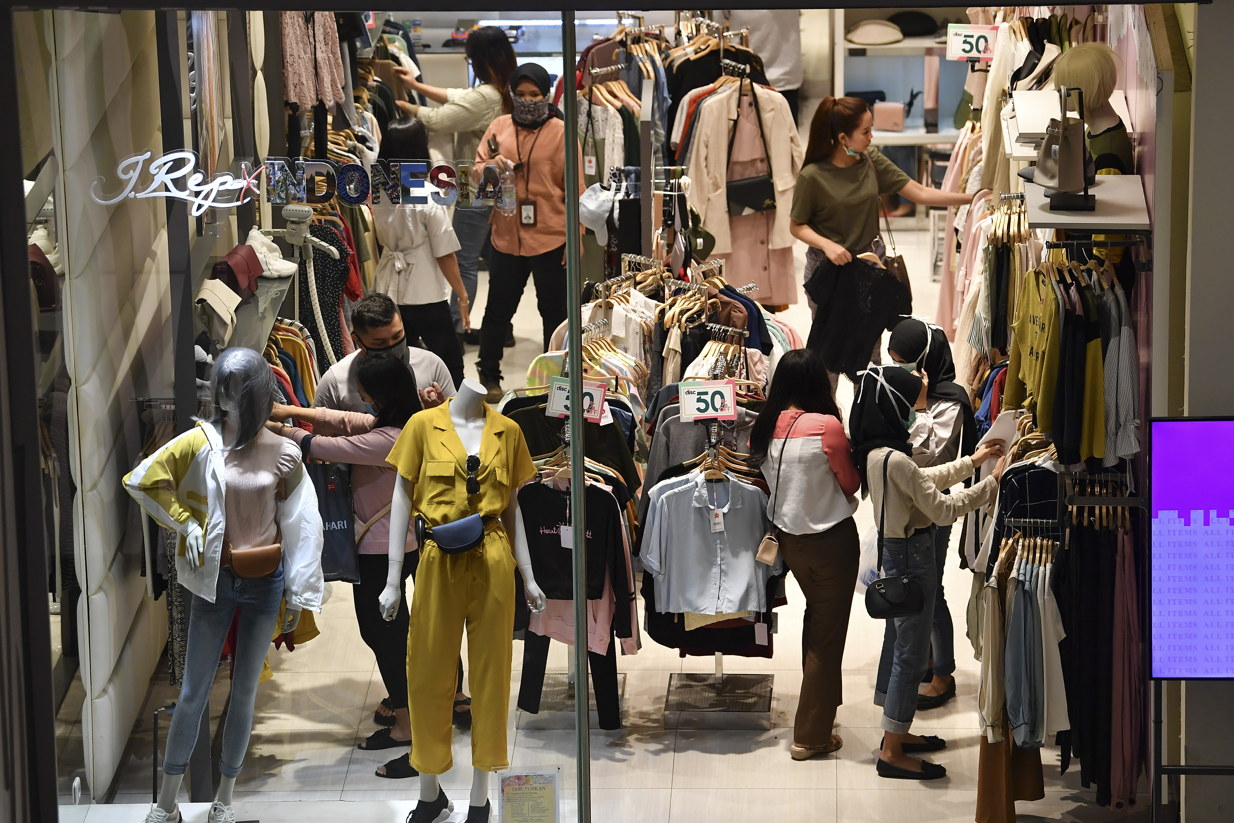 HARI PERTAMA PENERAPAN PSBB TAHAP KEDUA DI CIREBON