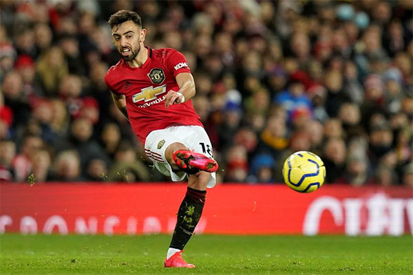 FIFA Selisik Transfer Fernandes