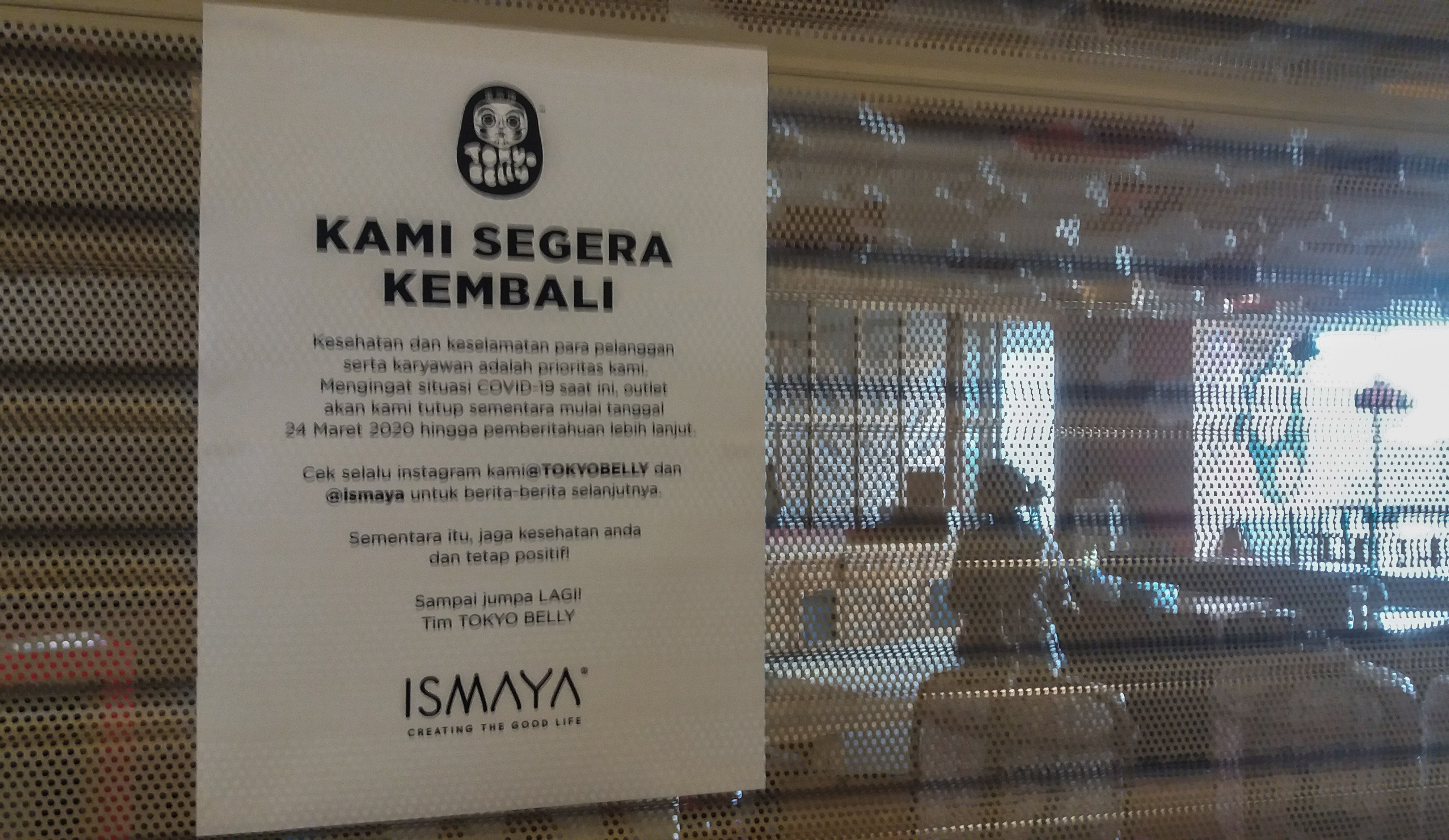 Tempat makan yang ada di pusat perbelanjaan, Jakarta ditutup selama pandemik covid-19. Mereka akan diizinkan kembali buka mulai 5 Juni