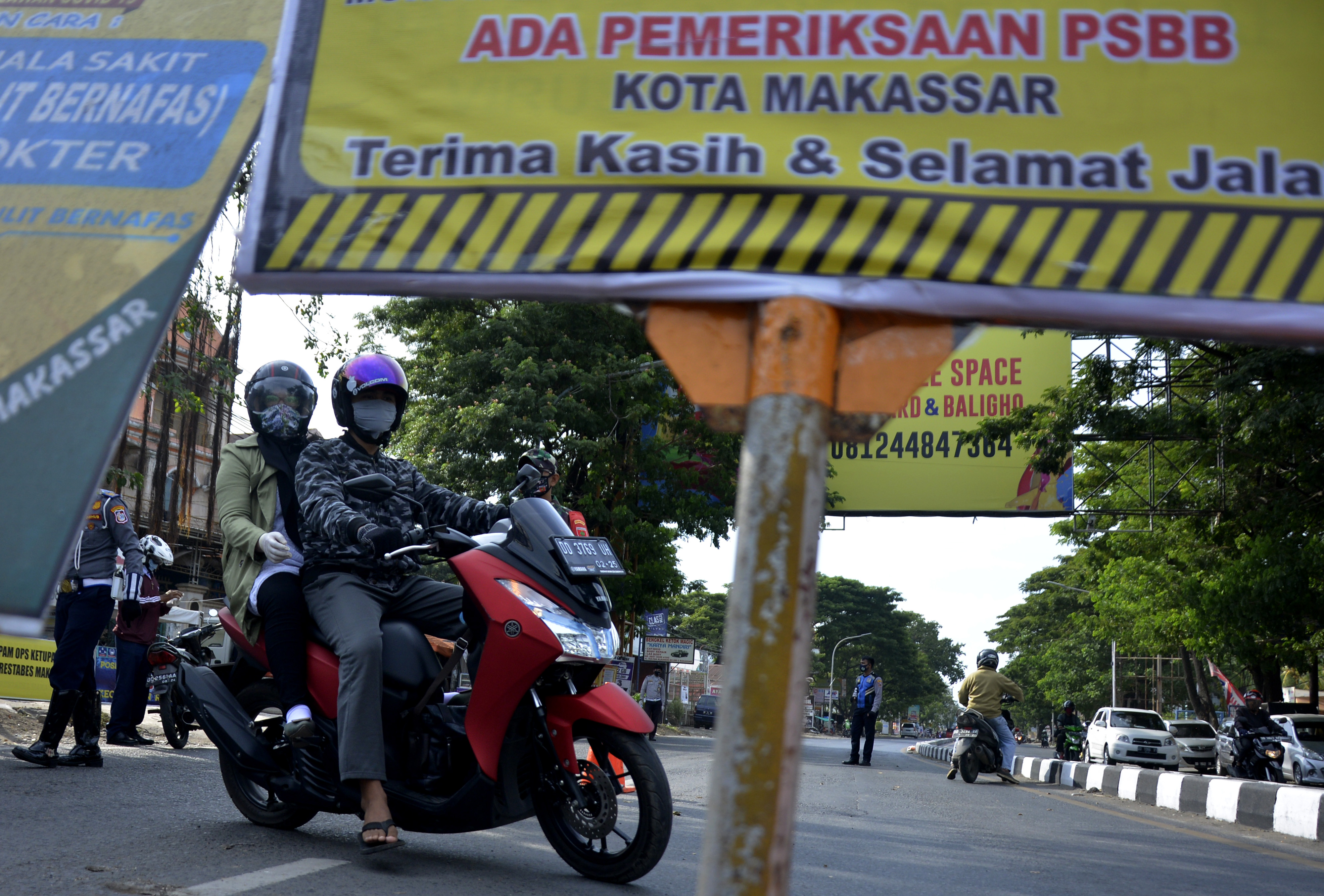 Pemerintah kota Makassar memperpanjang masa Pembatasan Sosial Berskala Besar (PSBB) hingga 22 Mei 2020 mendatang.