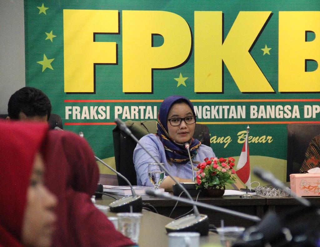 Anggota Komisi XI DPR RI dari Partai Kebangkitan Bangsa, Hj Ella Nuryamah.