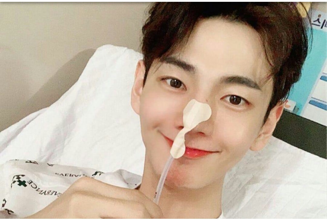 Foto terakhir Park Ji Hoo. Hidungnya dipasang kateter saat menjalani pengobatan.