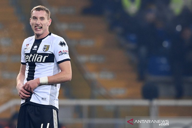 Pemain kelahiran Swedia, Dejan Kulusevski.