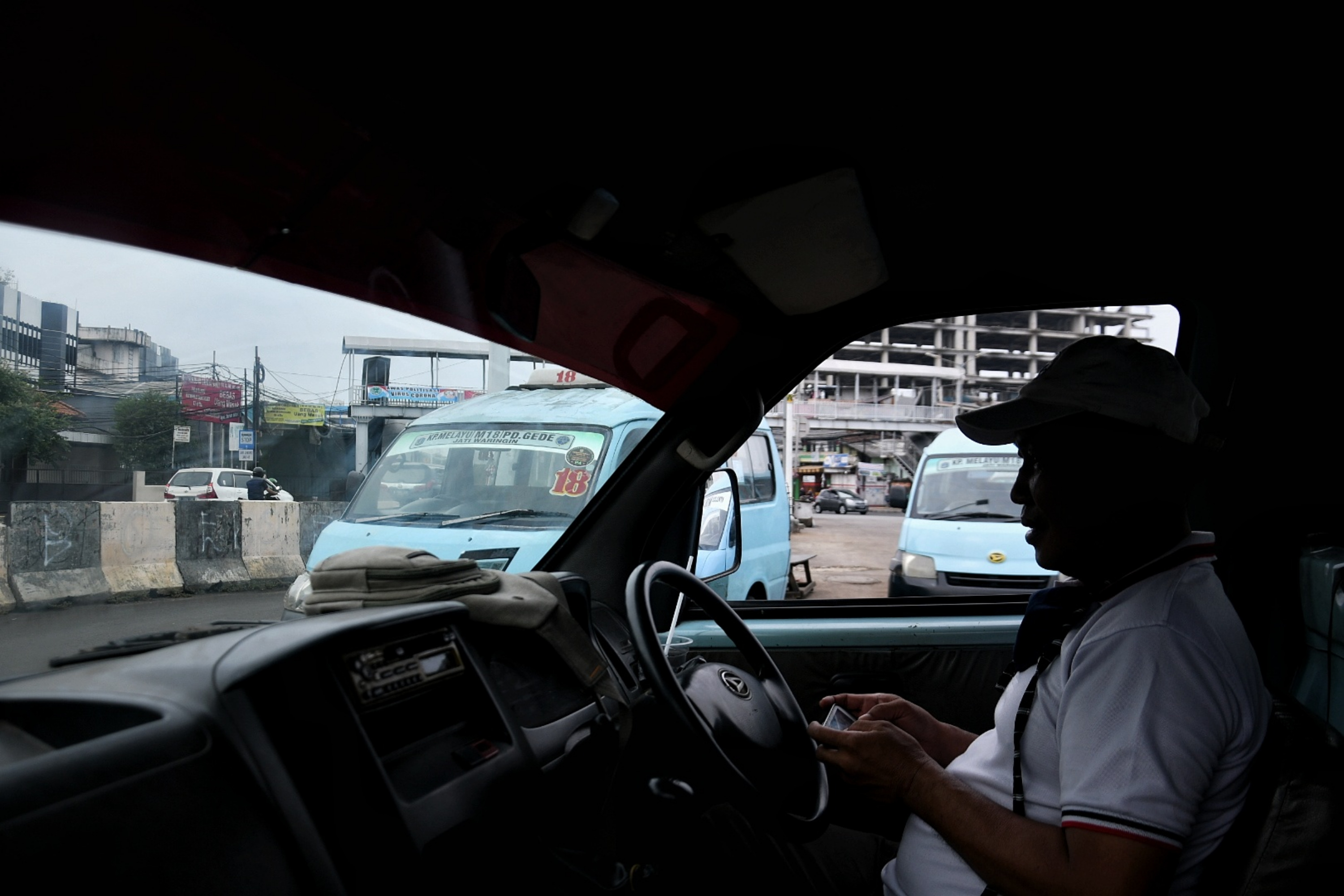  Sopir angkutan kota merupakan salah satu sasaran penerima bansos dampak covid-19