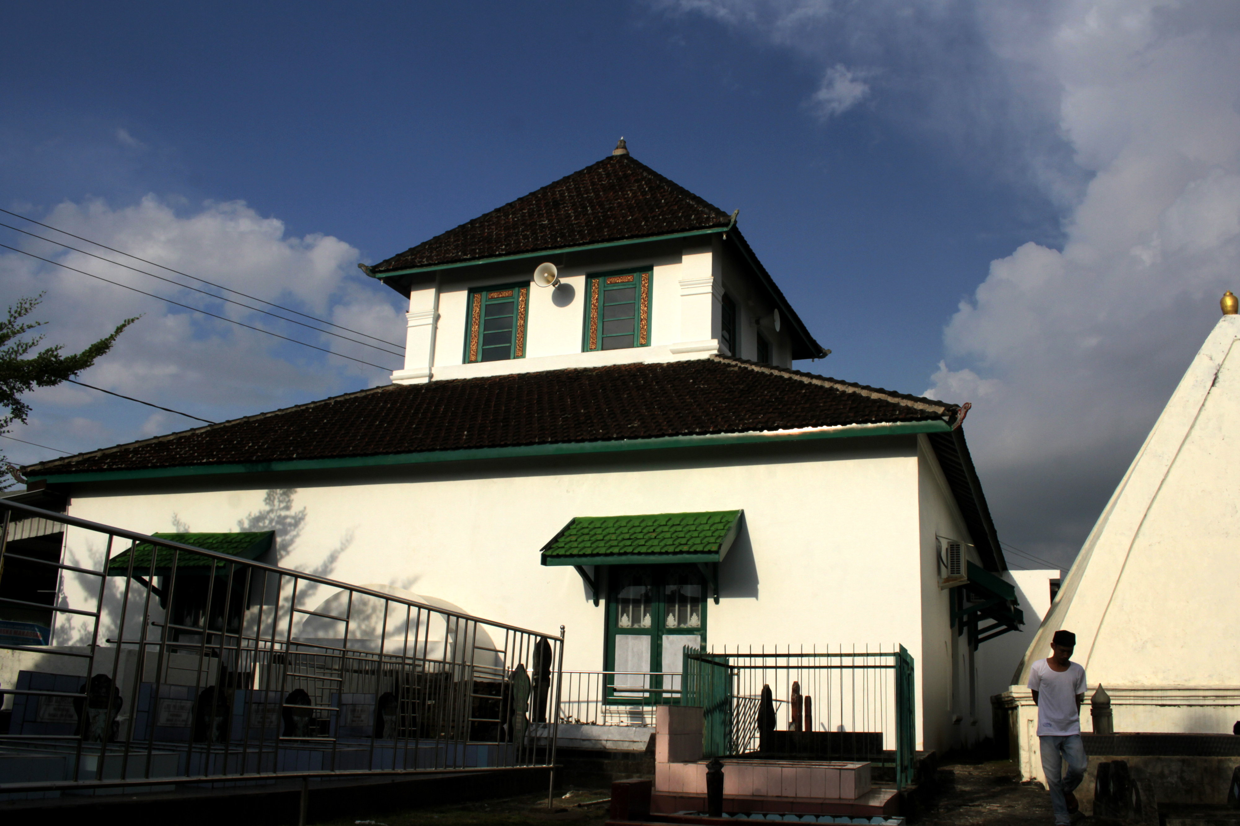 Masjid tua Katangka di Gowa yang tutup selama pandemi