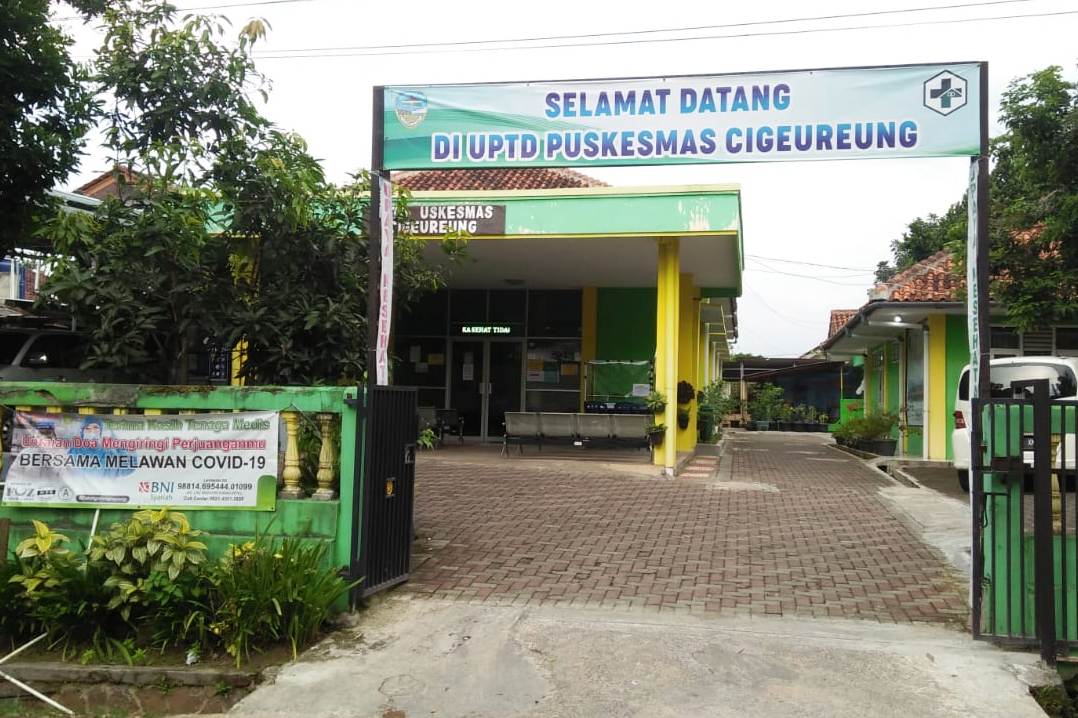 Dinkes Kota Tasikmalaya sempat menutup layanan di puskesmas ini setelah petugas medis dan perawatnya positif rapid test.