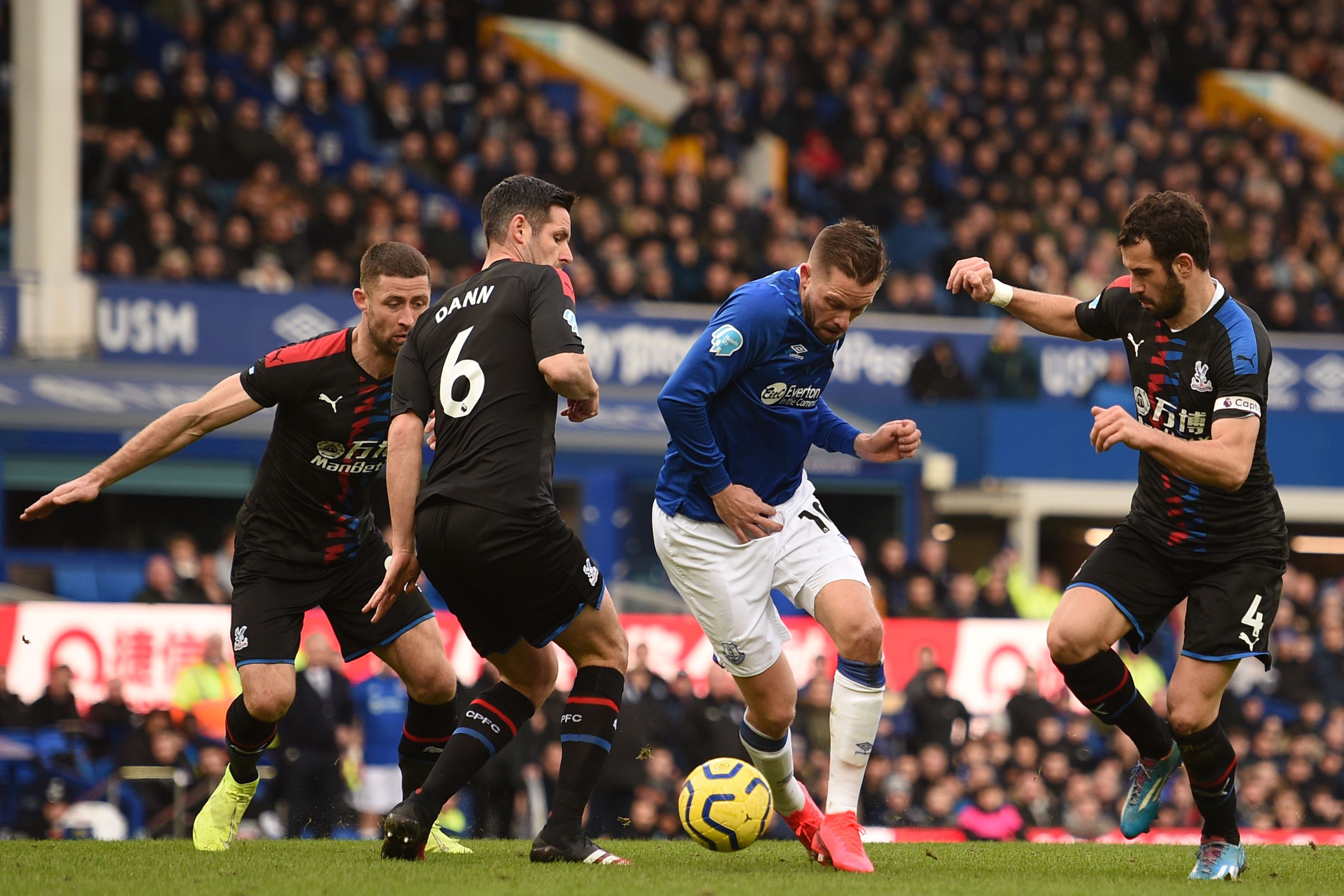 Laga Liga Primer Inggris antara Everton dan Crystal Palace